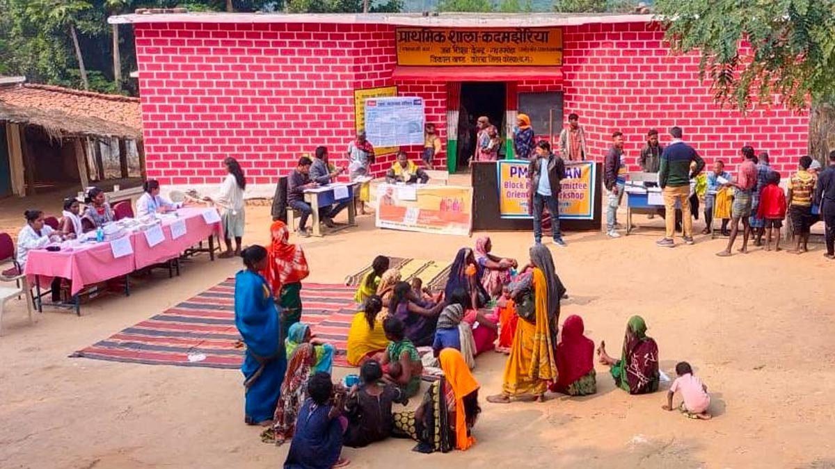 पीएम जनमन योजना : शासकीय योजनाओं की दी जा रही जानकारी, योजनाओं का लाभ पहुंचाने लगाए जा रहे शिविर