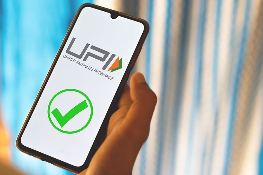 UPI में बड़ा बदलाव: RBI और NPCI ने मिलकर डिजिटल पेमेंट को बनाया और भी सुरक्षित, 2025 से लागू होंगे नए नियम