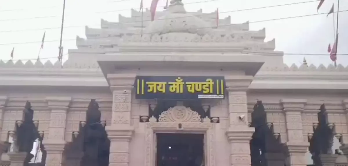 कुरुद के चंडी मंदिर में चोरी: माता के आभूषण और दान पेटी चोरी, CCTV में कैद हुई वारदात