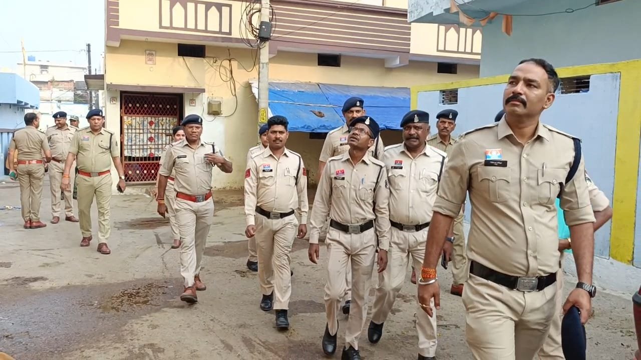 छत्तीसगढ़ में अवैध बांग्लादेशी और रोहिंग्या घुसपैठियों के विरुद्ध दुर्ग पुलिस की सख़्त कार्यवाही, 263 लोगों की जांच, 35 संदिग्धों के फिंगरप्रिंट लिए गए