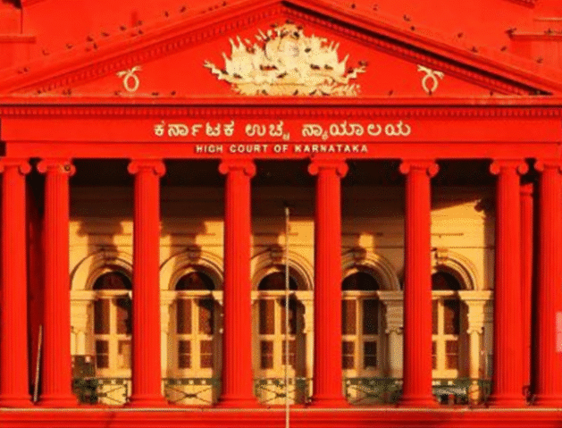 चिन्नास्वामी स्टेडियम भगदड़ मामला: कर्नाटक हाईकोर्ट ने केएससीए, आरसीबी और डीएनए को भेजा नोटिस