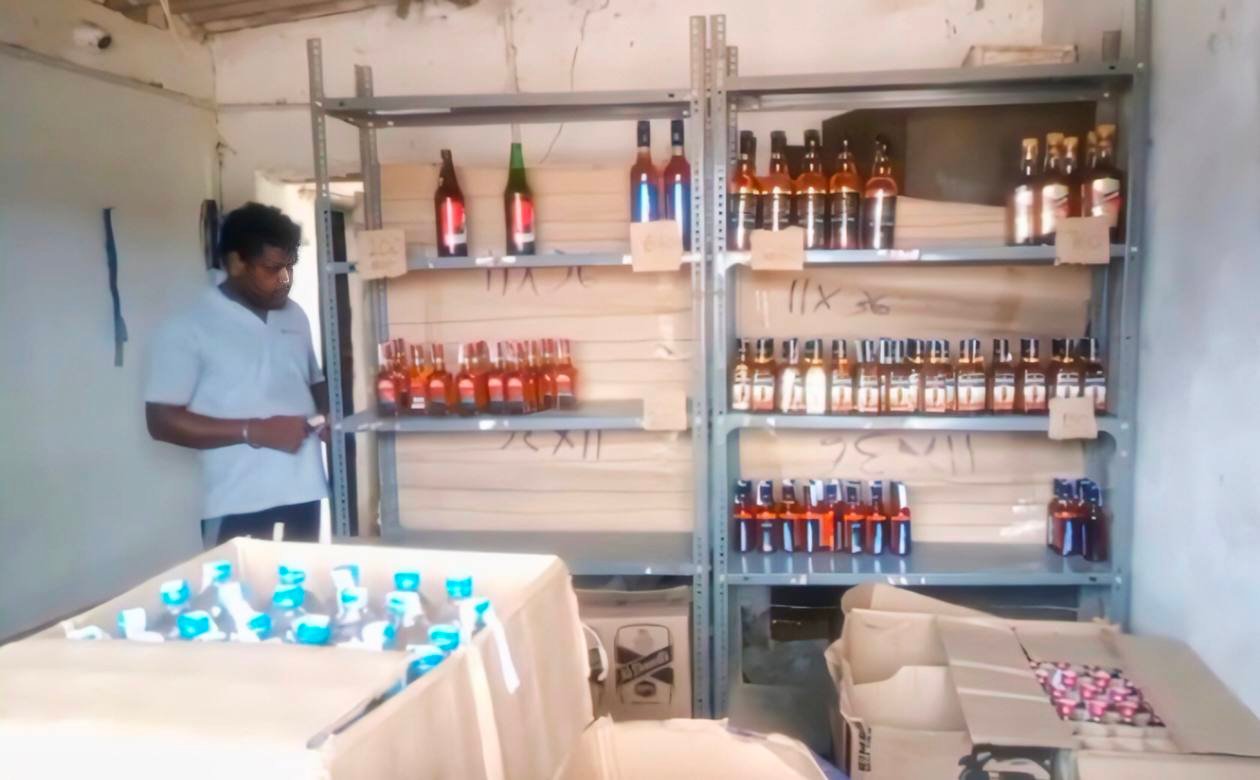 जांजगीर-चांपा: बोडसरा गांव की शराब दुकान में ढाई लाख की चोरी, पुलिस जांच में जुटी