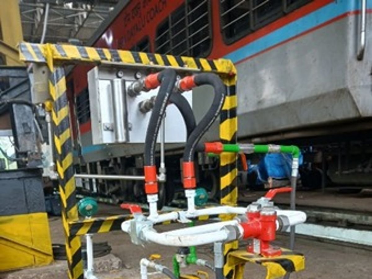 Durg रेलवे कोचिंग डिपो ने बनाया अभिनव FIBA testing gadget, LHB कोच के ब्रेक सिस्टम की होगी आसान जांच