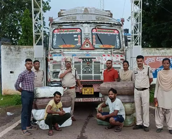 राजनांदगांव में बड़ी कार्रवाई: 215 किलो गांजा जब्त, दो अंतर्राज्यीय तस्कर गिरफ्तार
