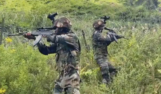 किश्तवाड़ में मुठभेड़: आतंकियों ने सर्च टीम पर की गोलीबारी, जम्मू-कश्मीर के जंगल में शुरू हुआ संघर्ष