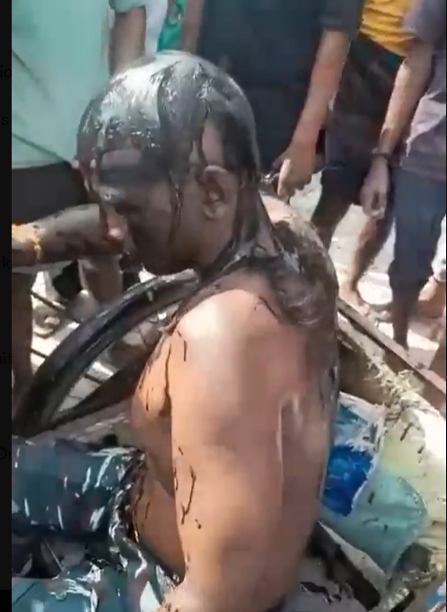 स्कूली छात्रा से छेड़छाड़ का मामला, विकलांग युवक को भीड़ ने दी सजा