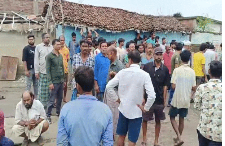 कवर्धा में दिल दहलाने वाली हत्या: किशोरी की अर्धनग्न लाश, गले में सब्बल