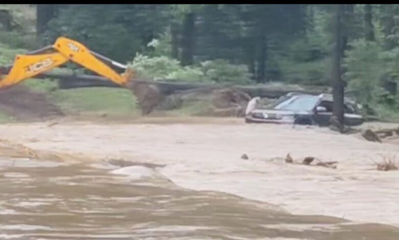 गौरेला-पेंड्रा-मरवाही में भारी बारिश का कहर: एनीकट टूटे, हाईवे धंसा, जनजीवन प्रभावित