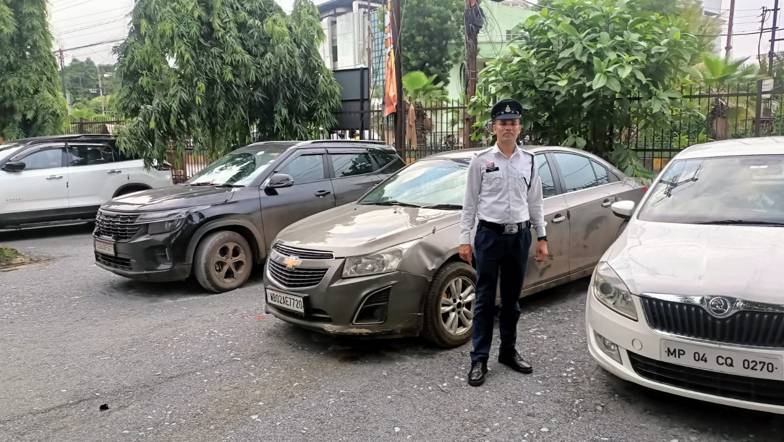 रायपुर: नया रायपुर में स्टंटबाजी पर रायपुर पुलिस की सख्त कार्रवाई, 37,600 रुपये का जुर्माना