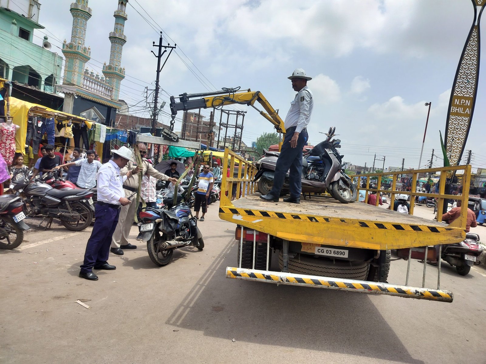 यातायात पुलिस दुर्ग: ऑपरेशन सुरक्षा के तहत सख्त कार्रवाई