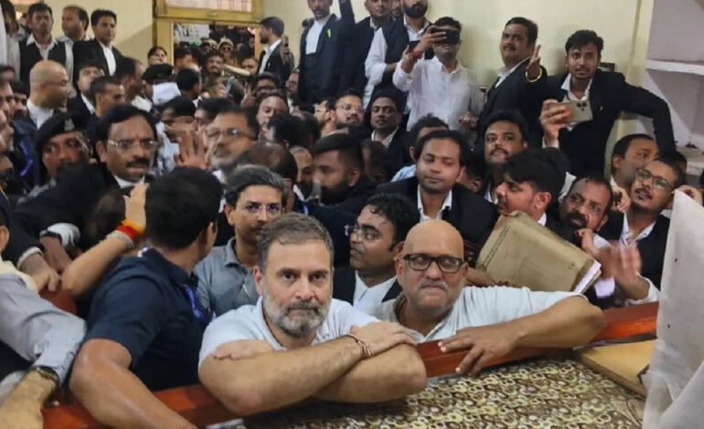 जज साहब की सेल्फी और जमानत का विवाद: राहुल गांधी को मिली राहत