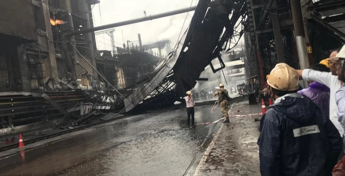 Bhilai Steel Plant में बड़ा हादसा: 200 फीट ऊंची गैलरी ढही, कोक ओवन में उत्पादन ठप