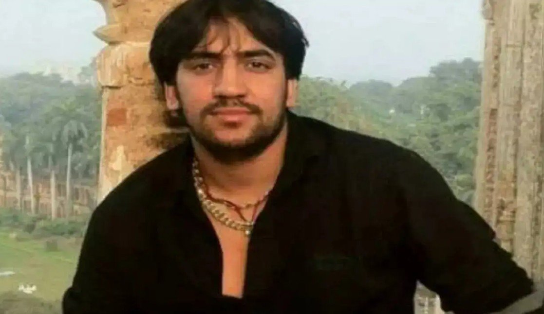 दिल्ली : गैंगस्टर नीरज बवाना को पत्नी की बीमारी के चलते एक दिन की कस्टडी पेरोल