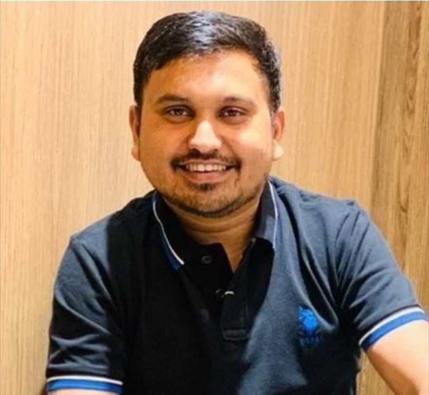 रायपुर केंद्रीय जेल में यूथ कांग्रेस नेता आशीष शिंदे पर जानलेवा हमला, लहूलुहान हालत में अस्पताल में भर्ती