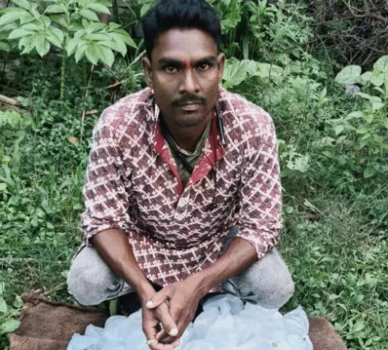 आबकारी विभाग की बड़ी कार्रवाई: कसडोल में 25 लीटर अवैध महुआ शराब जब्त, एक गिरफ्तार