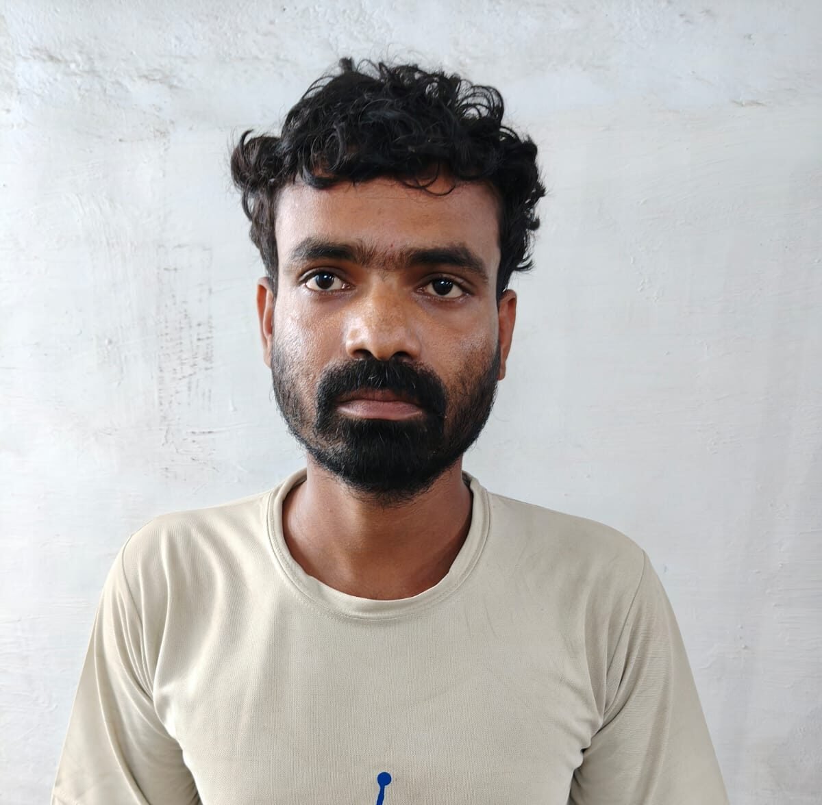 सूने मकान में आगजनी का आरोपी गिरफ्तार, पारिवारिक विवाद बना कारण