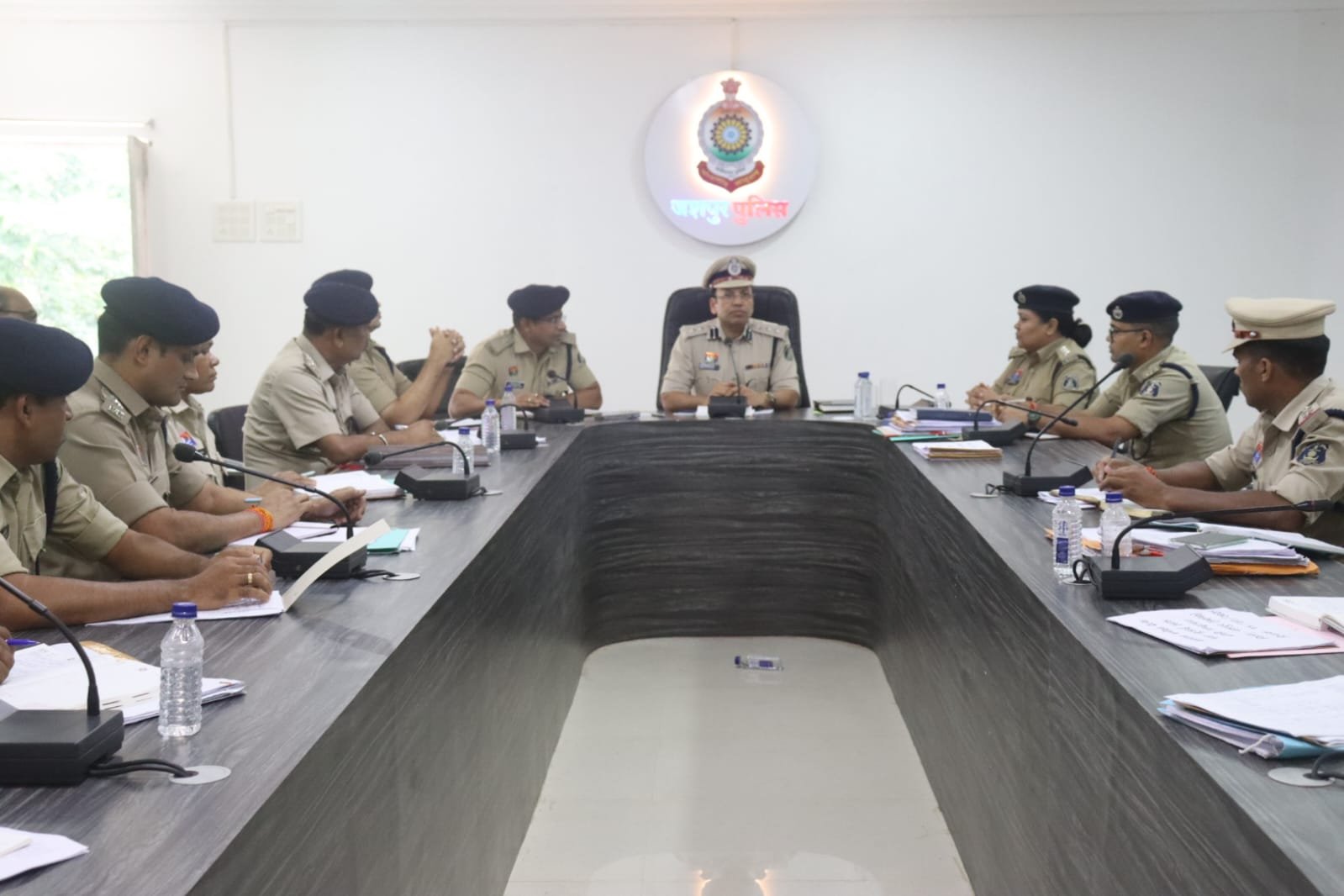 जशपुर पुलिस की सख्ती: नशीली दवाओं की बिक्री पर कठोर कार्रवाई, क्राइम मीटिंग में SSP ने दिए निर्देश