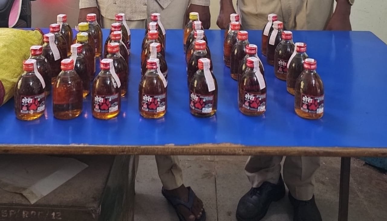 रायपुर पुलिस की बड़ी कार्रवाई: अवैध शराब बिक्री के आरोप में एक गिरफ्तार