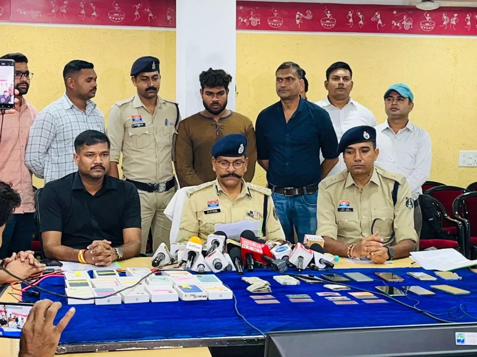 अभनपुर में झोलाछाप डॉक्टर ने किया डबल मर्डर: मृतक दंपति की बुराई बनी हत्या की वजह