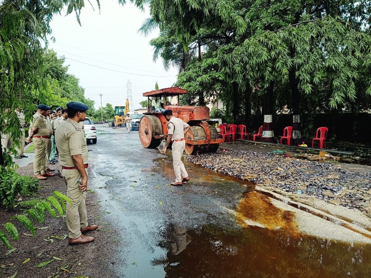 85 लाख रुपये के नशीले पदार्थ नष्ट: बिलासपुर में प्रशासन की बड़ी कार्रवाई