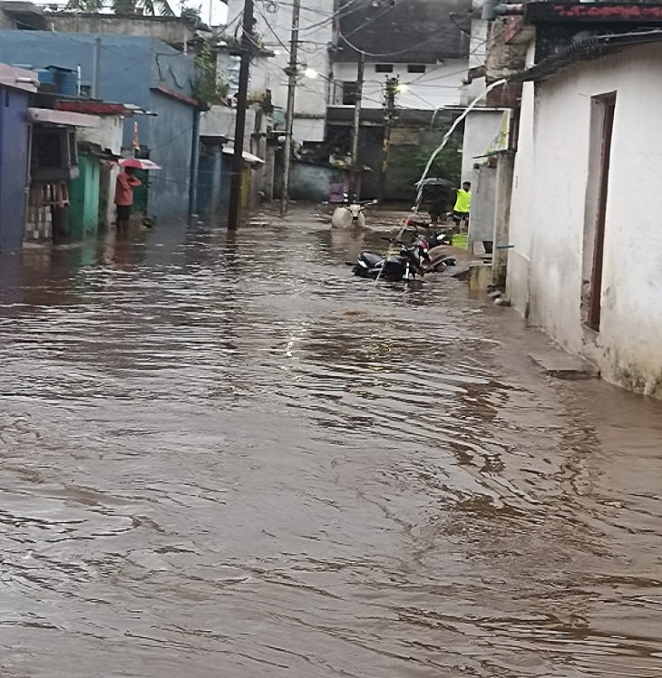 छत्तीसगढ़ में मानसून का कहर: जलभराव, बिजली गिरने से मौतें, दुर्ग में नाबालिको की ट्रेजडी