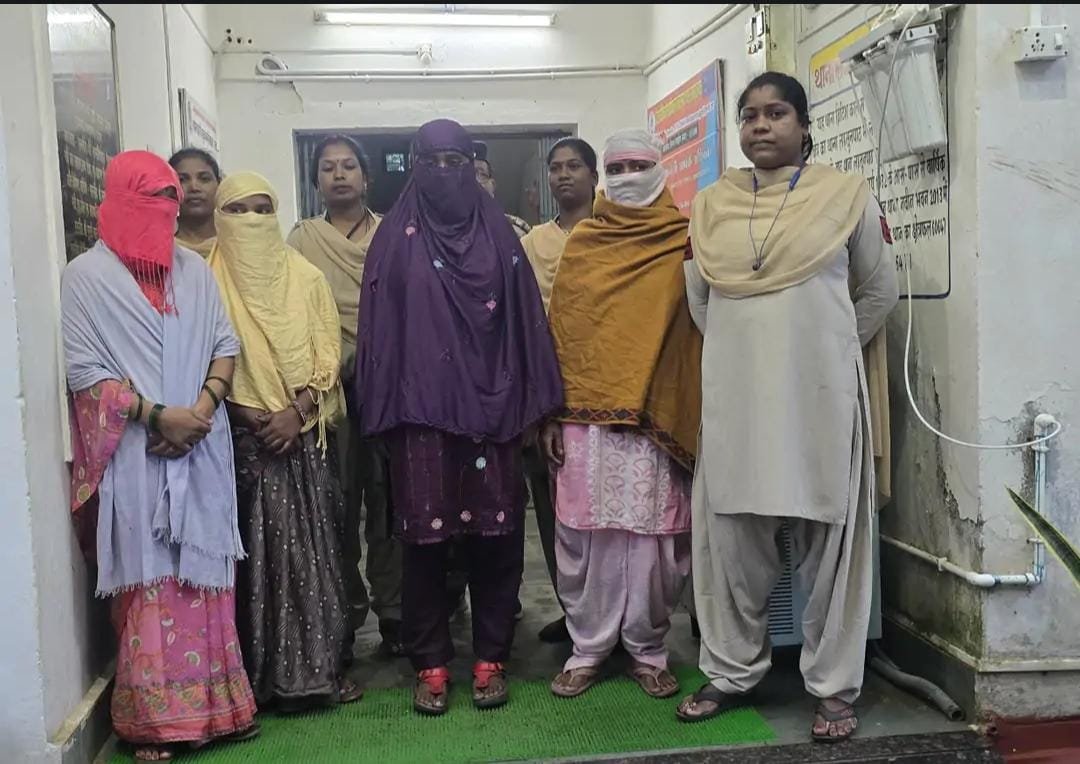 Balrampur: फर्जी Marksheet से आंगनबाड़ी सहायिका की नौकरी पाने वाली 4 महिलाएं गिरफ्तार