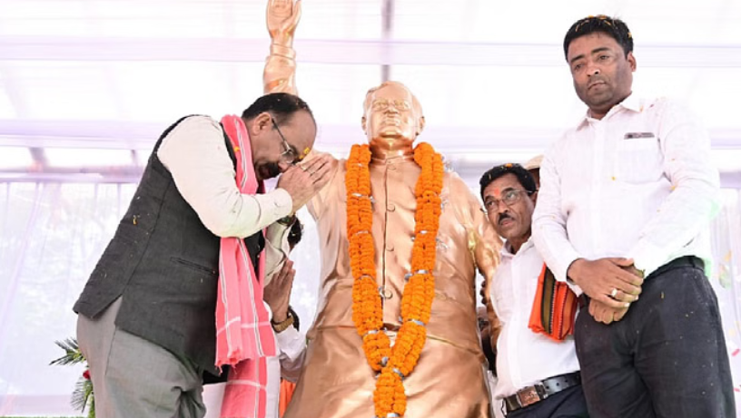 पेंड्रा पहुंचे डिप्टी सीएम अरुण साव: 2.36 करोड़ के विकास कार्यों का लोकार्पण, राहुल पर साधा निशाना