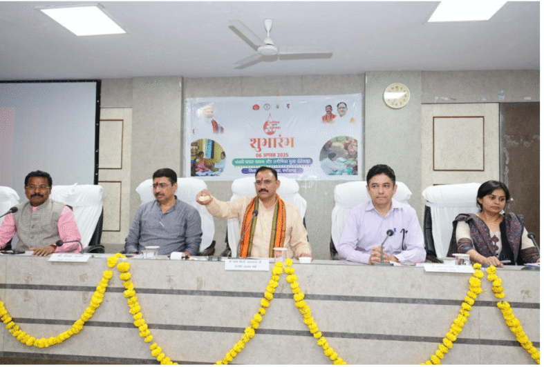 दंतेवाड़ा में एनीमिया मुक्त रथ का शुभारंभ