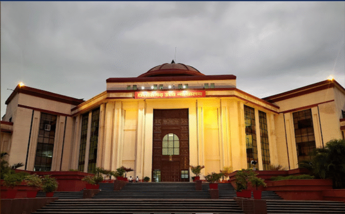 High Court से पूर्व मुख्यमंत्री के बेटे चैतन्य बघेल की याचिका खारिज