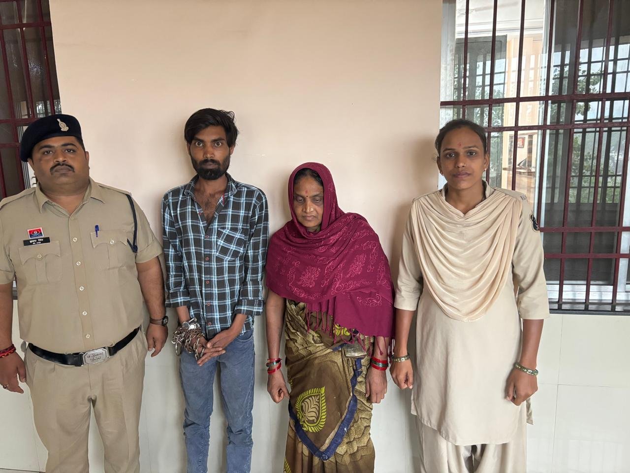 Durg: ऑपरेशन विश्वास के तहत उतई पुलिस की बड़ी कार्रवाई, 1.230 किलो गांजा जब्त, दो आरोपी गिरफ्तार