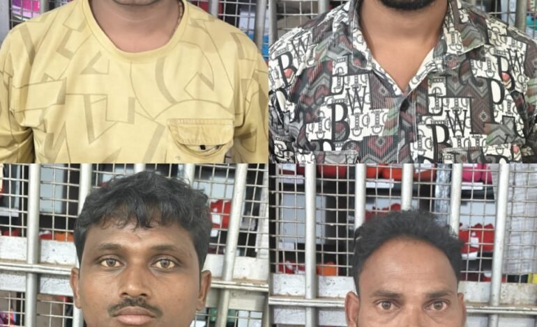 जुआ खेलते चार आरोपी और एक नाबालिक पकड़े गए: जामुल पुलिस की त्वरित कार्रवाई