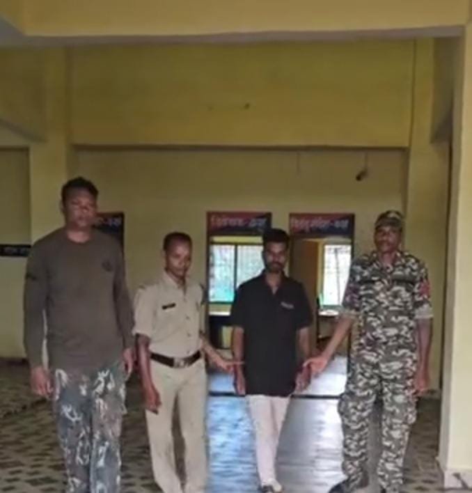 Chhattisgarh  के बलरामपुर-रामानुजगंज में महिला के साथ बलात्कार: कोरंधा बाजार में 6 अगस्त को घटना; अनुज तिग्गा ने दी जान से मारने की धमकी