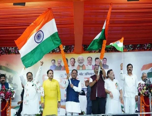 Raipur में ‘हर घर तिरंगा’ अभियान के तहत भव्य तिरंगा यात्रा का आयोजन