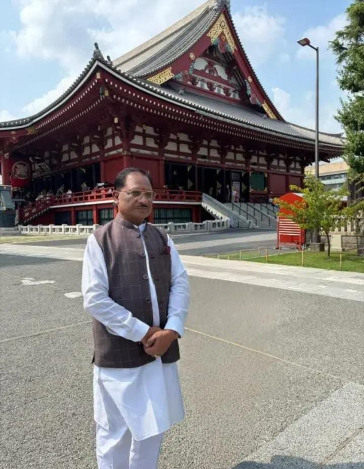 Chhattisgarh  मुख्यमंत्री विष्णु देव साय का Japan दौरा: Tokyo के ऐतिहासिक असाकुसा मंदिर में की पूजा