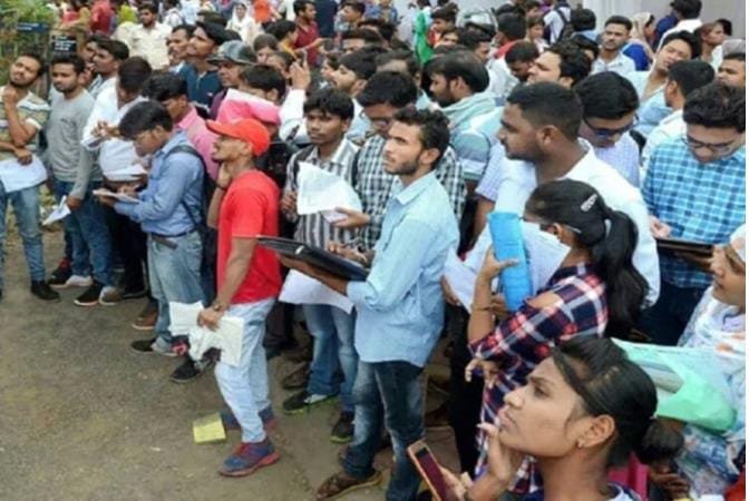 Raipur: अतिथि व्याख्याता भर्ती विवाद, छत्तीसगढ़ के युवाओं में आक्रोश