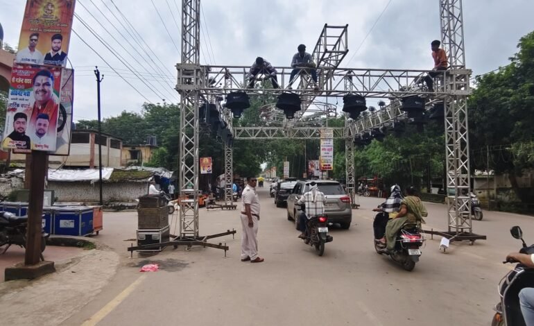 सुराना कॉलेज चौराहे पर अवैध लाइटिंग ट्रस्ट सेटअप जब्त, दो के खिलाफ कार्रवाई