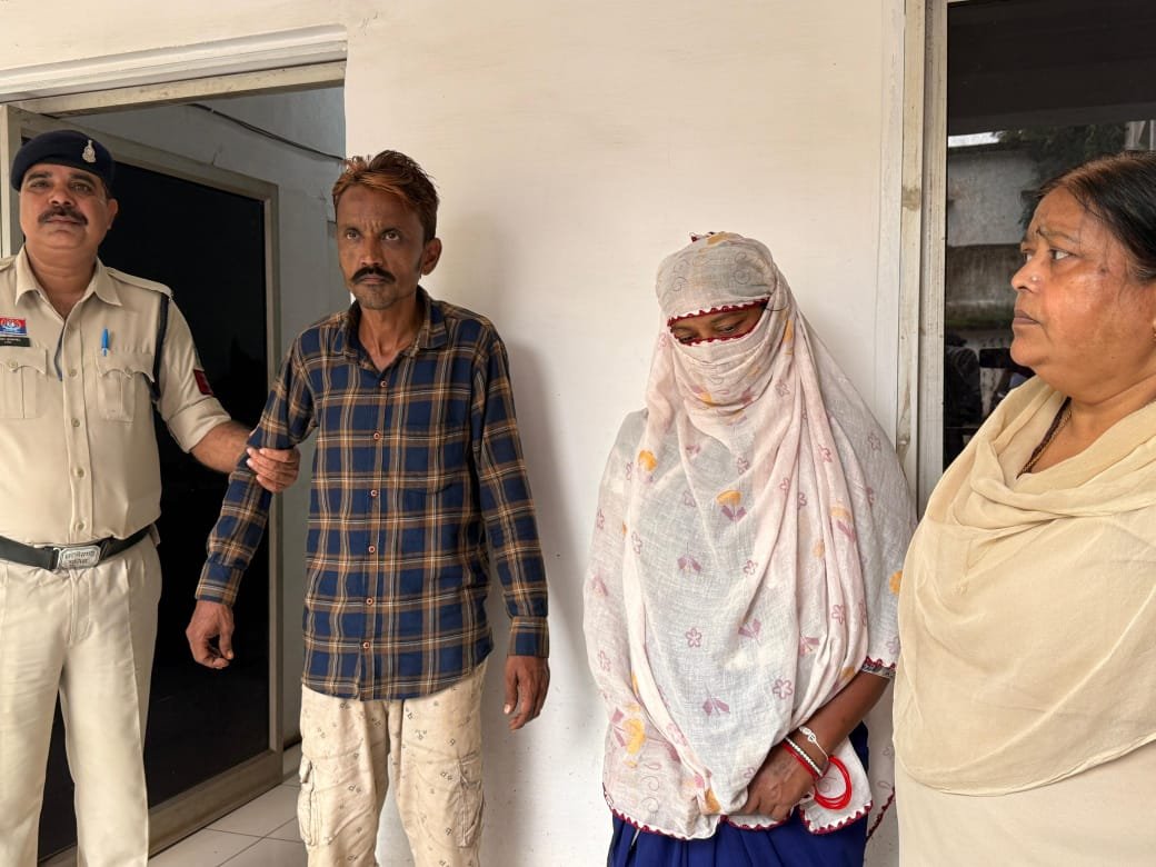 Durg Police ने हत्या के अंधे केस की गुत्थी सुलझाई: पत्नी और प्रेमी ने मिलकर रचा था षड्यंत्र, गिरफ्तार