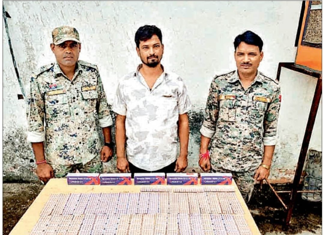 Chhattisgarh:पुलिस का बड़ा एक्शन: 3 हजार नशीली टैबलेट जब्त, ड्रग डीलर गिरफ्तार