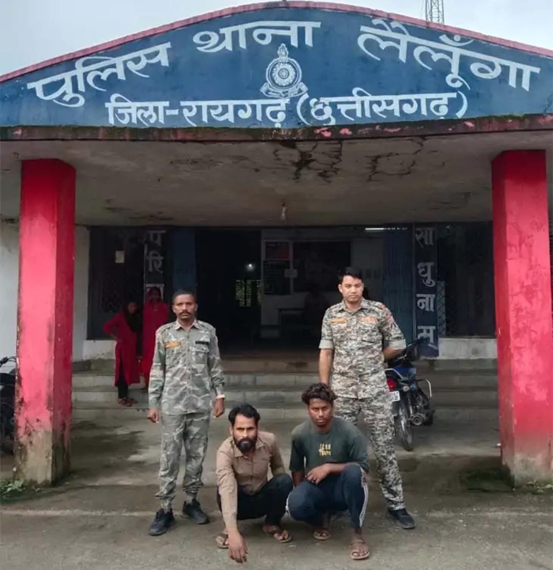 Raigarh में दो लूट की वारदात का खुलासा, पुलिस ने 2 आरोपी गिरफ्तार किए, 3 फरार