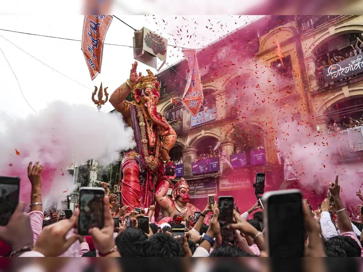 गणेश विसर्जन जुलूस में Murder और हमला, एक की मौत – क्षेत्र में सनसनी