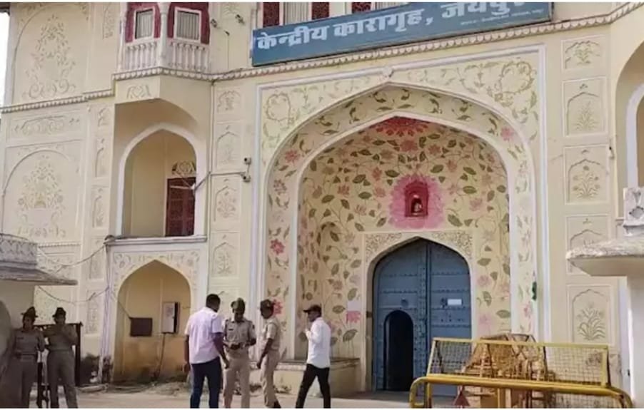 Rajasthan सेंट्रल जेल में कैदियों के फरार होने से हड़कंप, गहरी नींद में सो रहे जेल प्रहरी