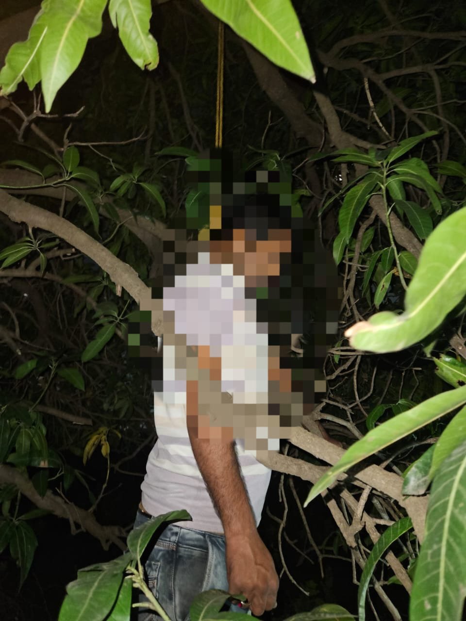 Bhilai में युवक ने फांसी लगाकर की आत्महत्या