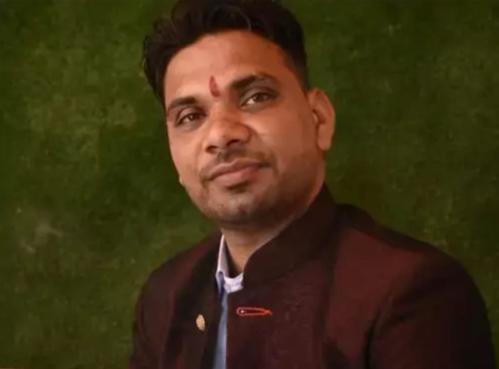 Yuva व्यापारी की खून से लथपथ लाश मिलने से सनसनी