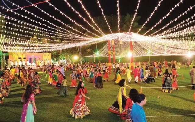 गरबा कार्यक्रम में असभ्यता रोकने बाजरंग दल एक्टिव, Raipur Collector से मिले