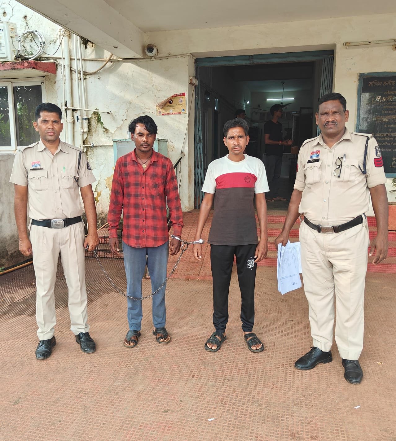 Raipur:अवैध शराब परिवहन के मामले में 02 आरोपी गिरफ्तार