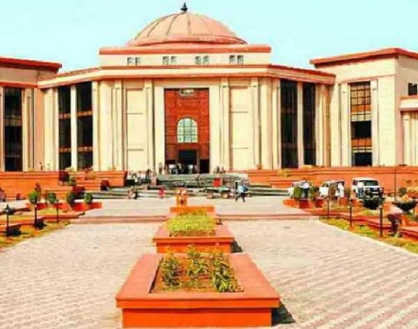 High Court ने कहा – सरकार कर सकती है दिव्यांगों के लिए आरक्षण का फैसला: