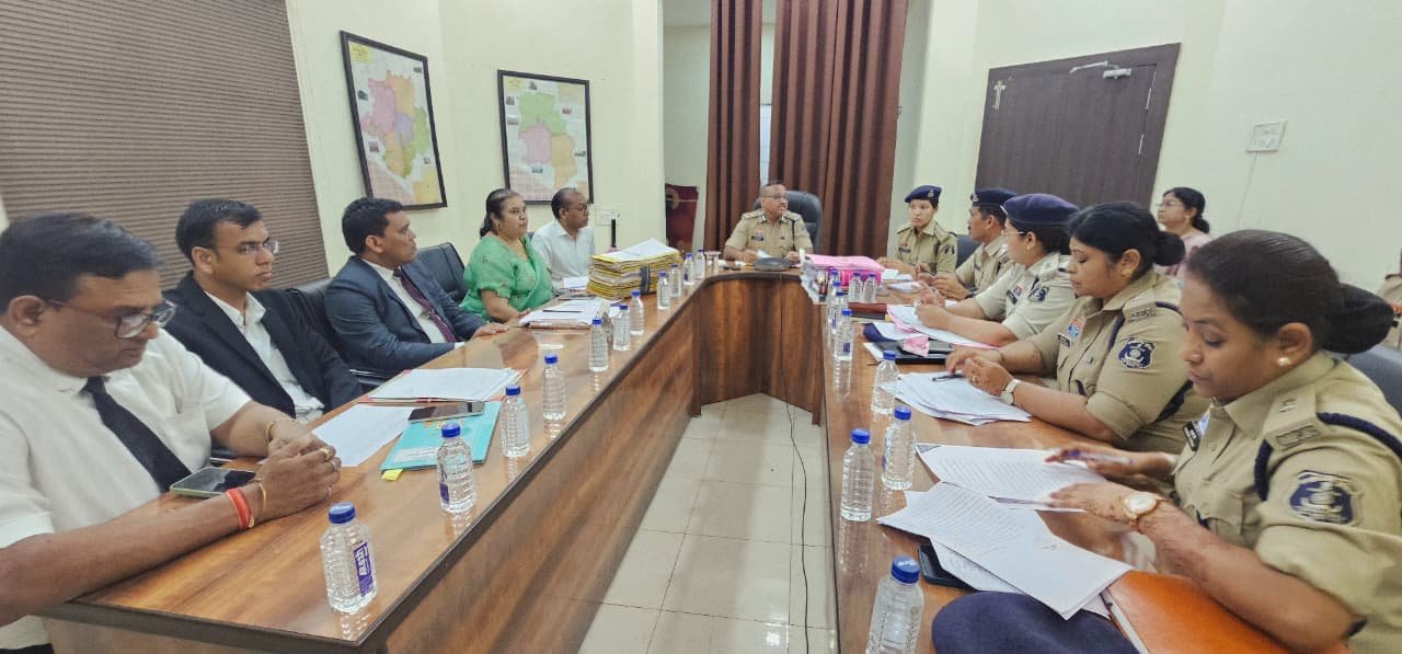 Durg Range Police ने दोषमुक्ति प्रकरणों की रेंज स्तरीय समीक्षा बैठक की