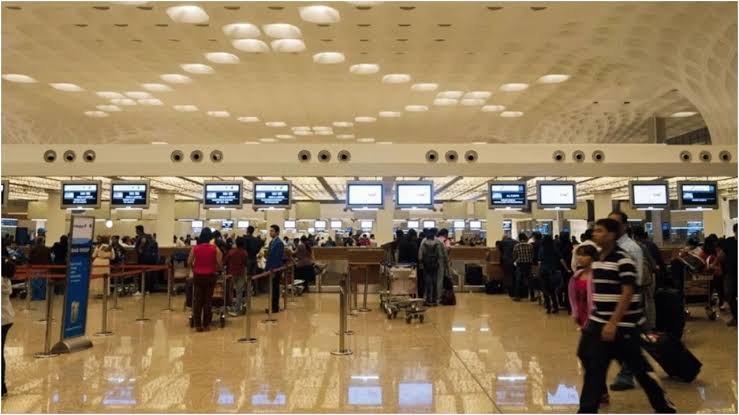 Mumbai Airport पर कस्टम अधिकारियों की बड़ी कार्रवाई