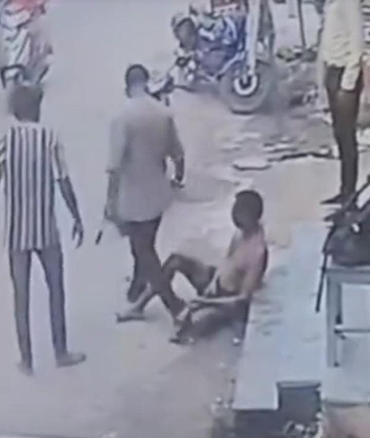 Dhamtari में खौफनाक हमला: तलवार-सब्बल से युवक पर किया वार