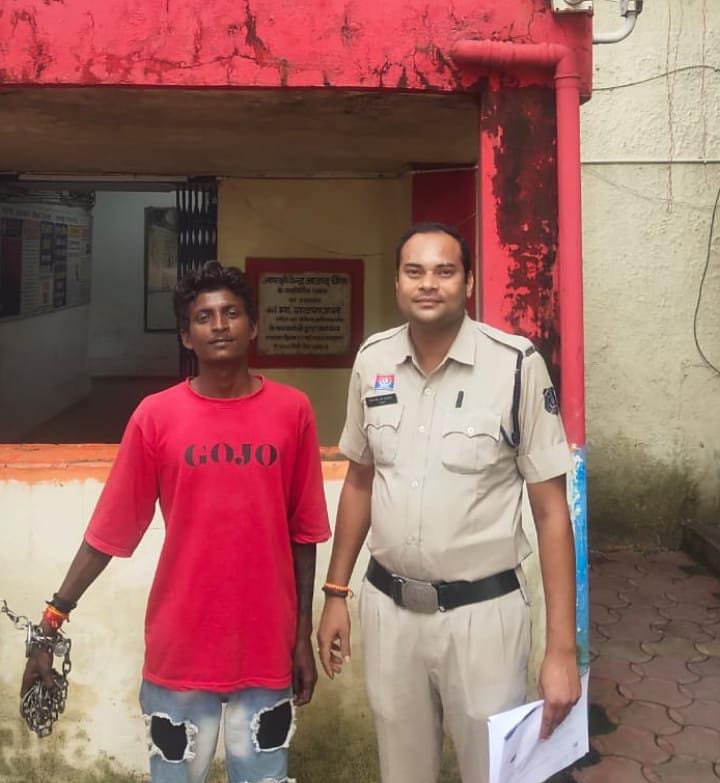 Raipur:चाकू लहराकर आम जनता को डराने-धमकाने वाला आरोपी गिरफ्तार